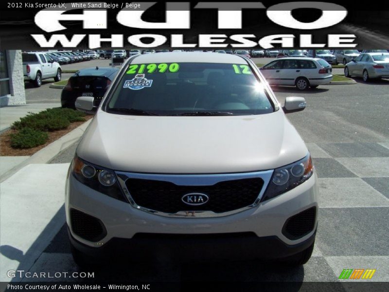 White Sand Beige / Beige 2012 Kia Sorento LX