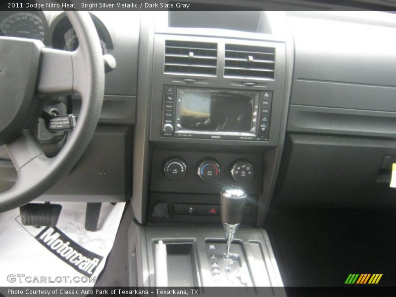 Bright Silver Metallic / Dark Slate Gray 2011 Dodge Nitro Heat
