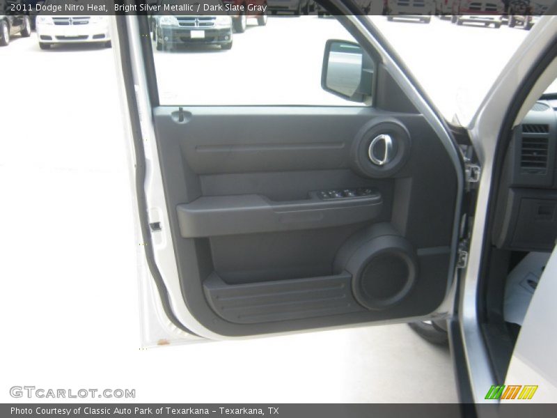 Bright Silver Metallic / Dark Slate Gray 2011 Dodge Nitro Heat