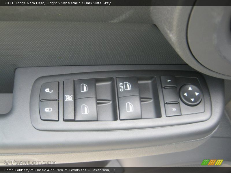 Bright Silver Metallic / Dark Slate Gray 2011 Dodge Nitro Heat