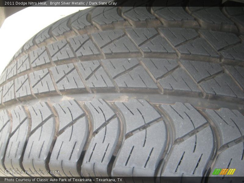 Bright Silver Metallic / Dark Slate Gray 2011 Dodge Nitro Heat