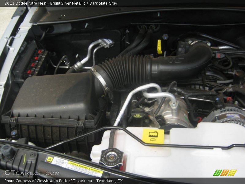 Bright Silver Metallic / Dark Slate Gray 2011 Dodge Nitro Heat