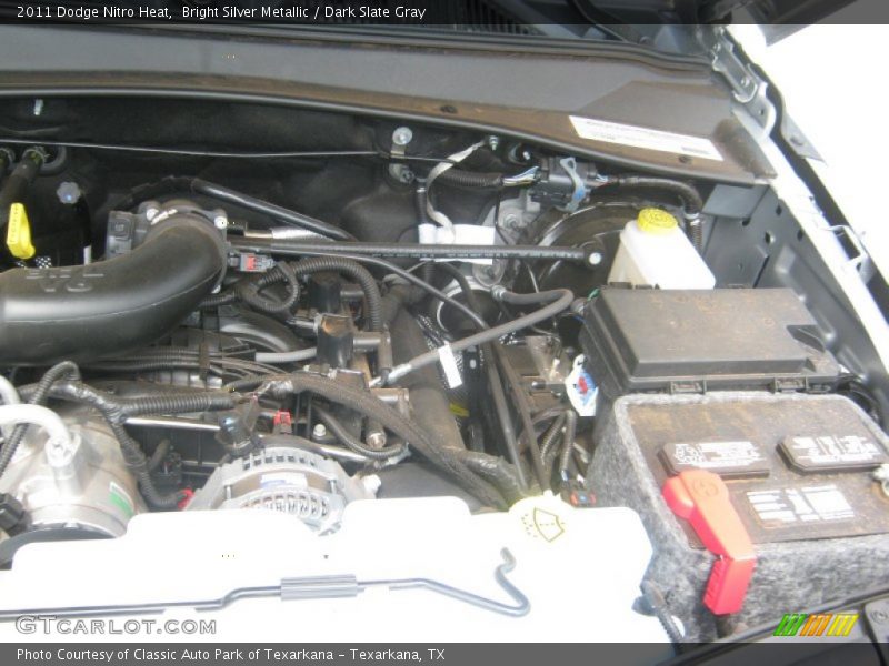 Bright Silver Metallic / Dark Slate Gray 2011 Dodge Nitro Heat