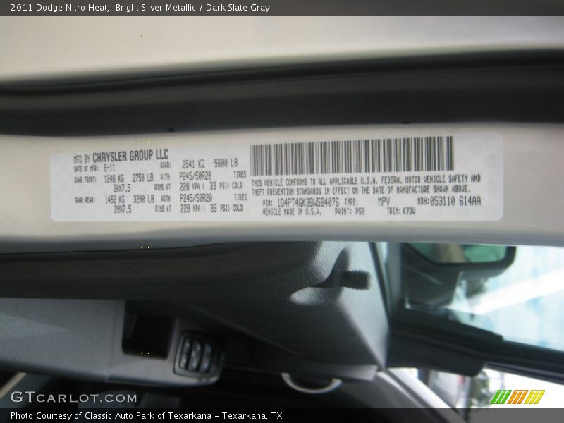 Bright Silver Metallic / Dark Slate Gray 2011 Dodge Nitro Heat