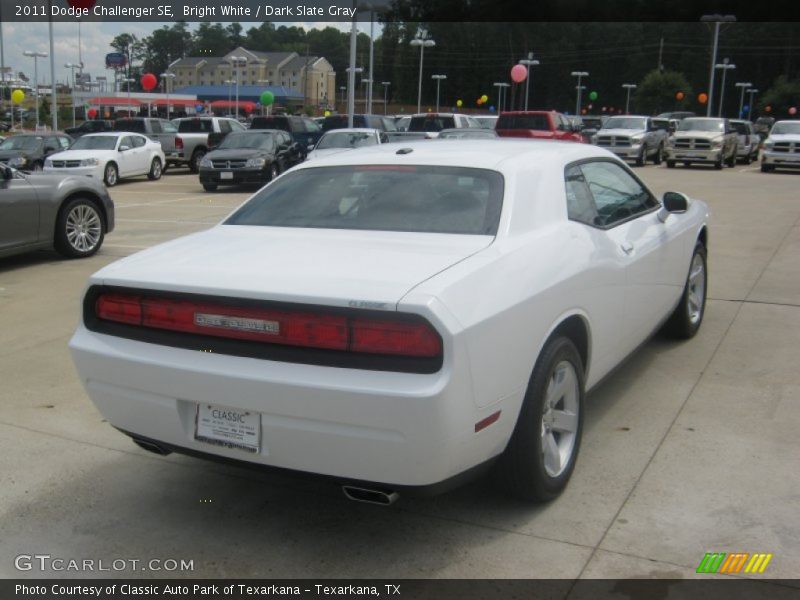 Bright White / Dark Slate Gray 2011 Dodge Challenger SE