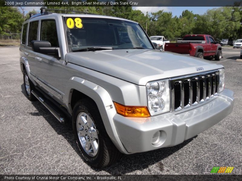 Front 3/4 View of 2008 Commander Limited 4x4