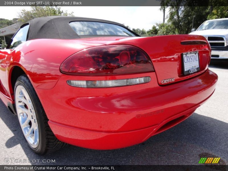 Viper Red / Black 2004 Dodge Viper SRT-10