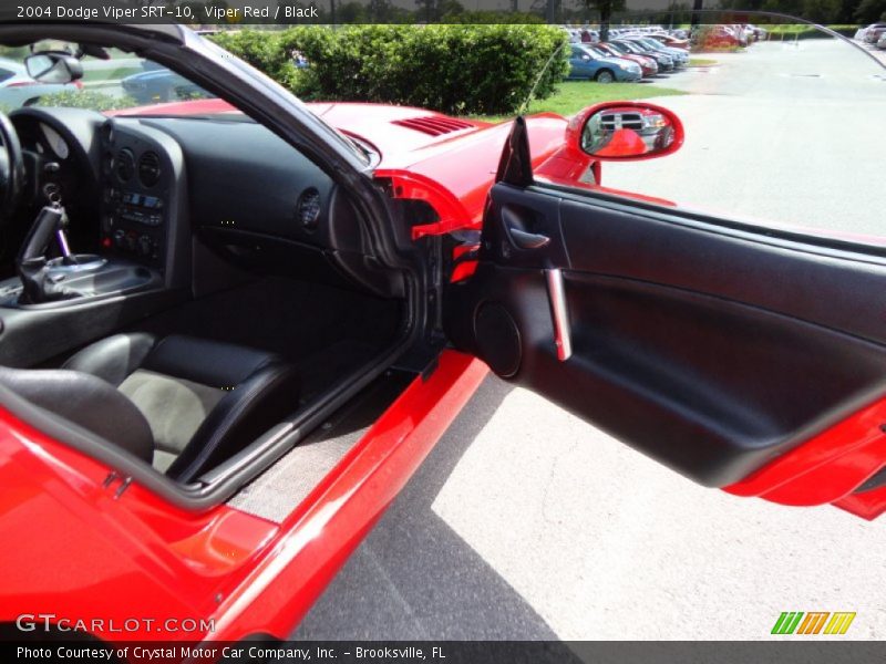 Viper Red / Black 2004 Dodge Viper SRT-10
