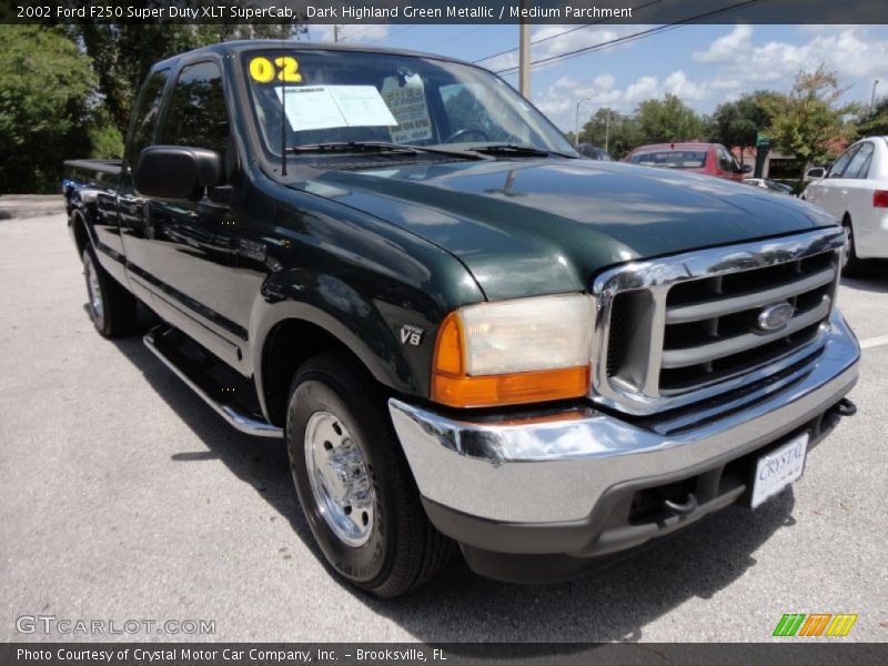 Dark Highland Green Metallic / Medium Parchment 2002 Ford F250 Super Duty XLT SuperCab