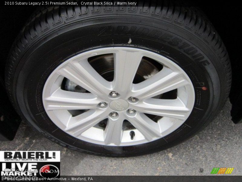 Crystal Black Silica / Warm Ivory 2010 Subaru Legacy 2.5i Premium Sedan