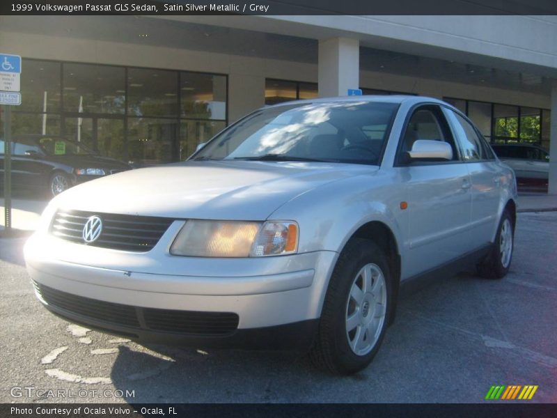 Satin Silver Metallic / Grey 1999 Volkswagen Passat GLS Sedan