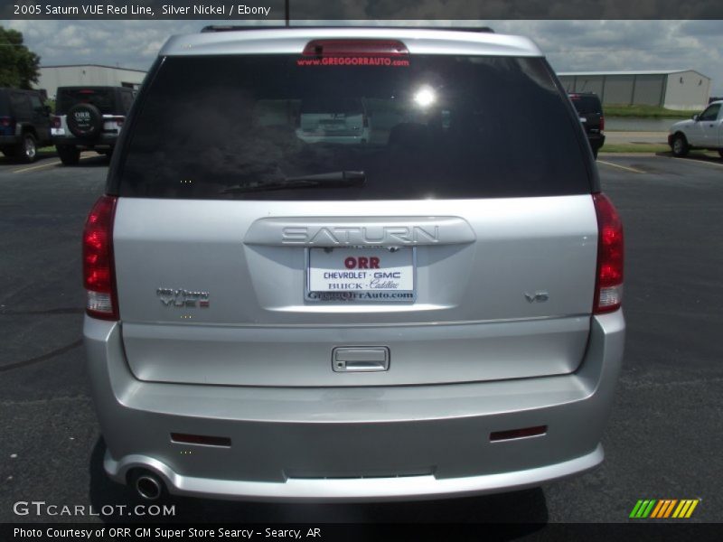 Silver Nickel / Ebony 2005 Saturn VUE Red Line