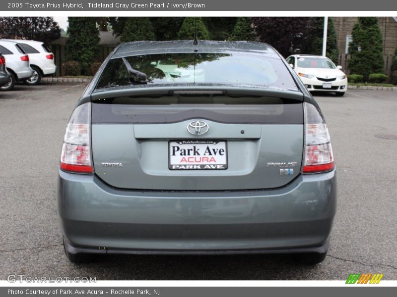 Tideland Gray Green Pearl / Ivory/Brown 2005 Toyota Prius Hybrid