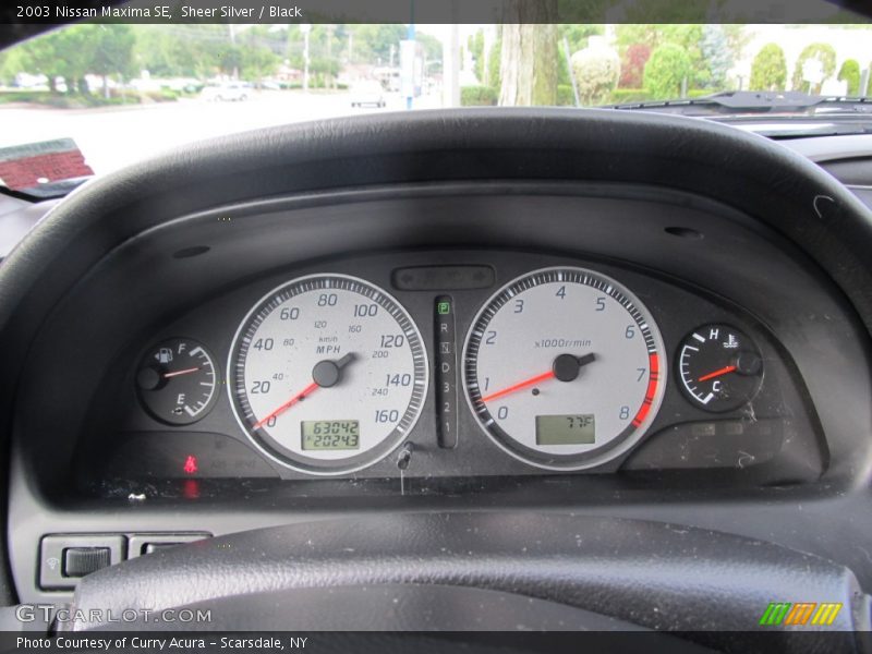 Sheer Silver / Black 2003 Nissan Maxima SE