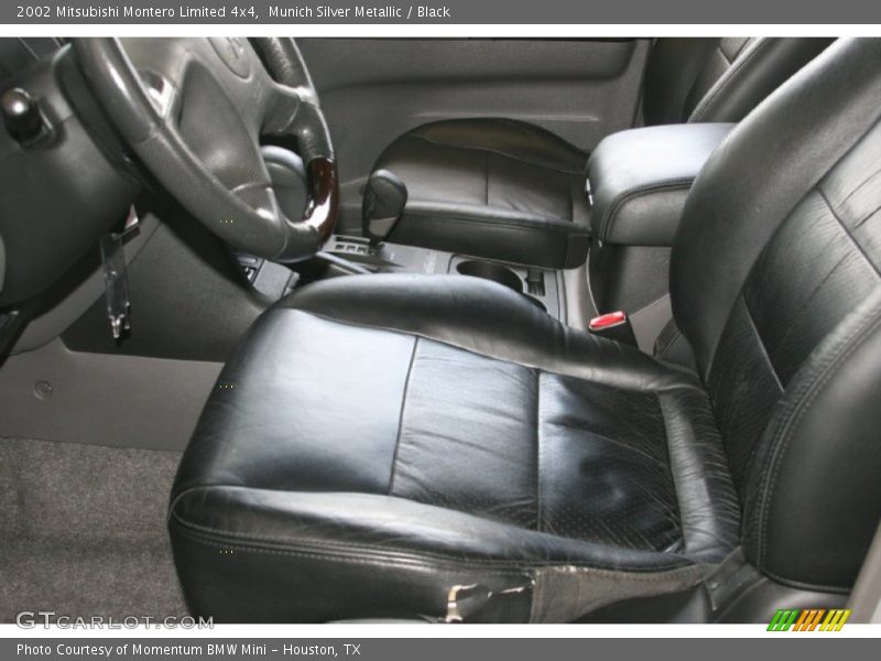 Munich Silver Metallic / Black 2002 Mitsubishi Montero Limited 4x4
