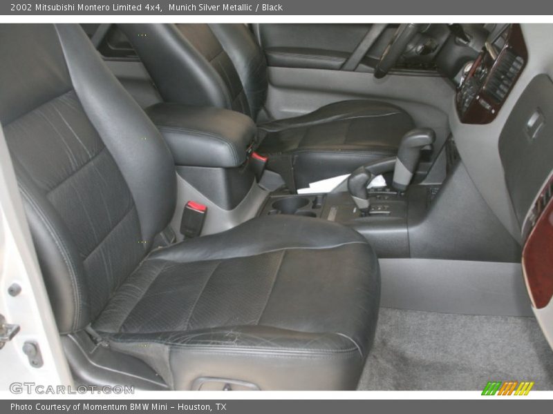 Munich Silver Metallic / Black 2002 Mitsubishi Montero Limited 4x4
