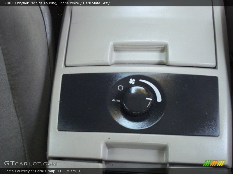 Stone White / Dark Slate Gray 2005 Chrysler Pacifica Touring