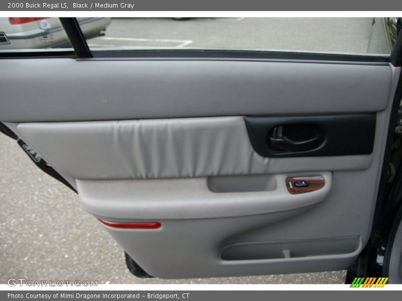 Black / Medium Gray 2000 Buick Regal LS