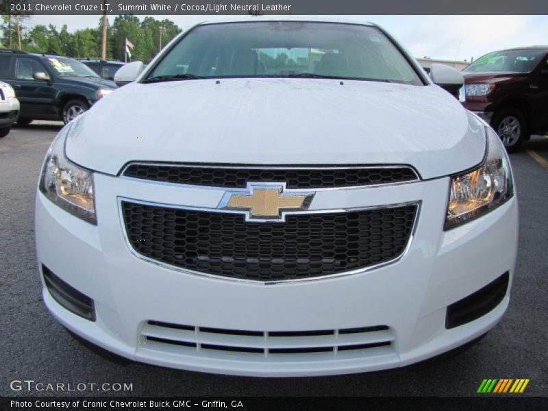 Summit White / Cocoa/Light Neutral Leather 2011 Chevrolet Cruze LT