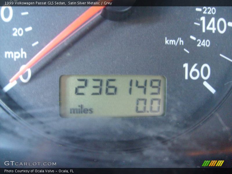 Satin Silver Metallic / Grey 1999 Volkswagen Passat GLS Sedan