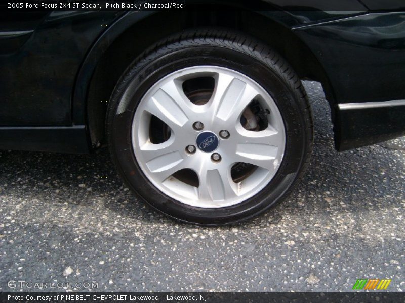  2005 Focus ZX4 ST Sedan Wheel