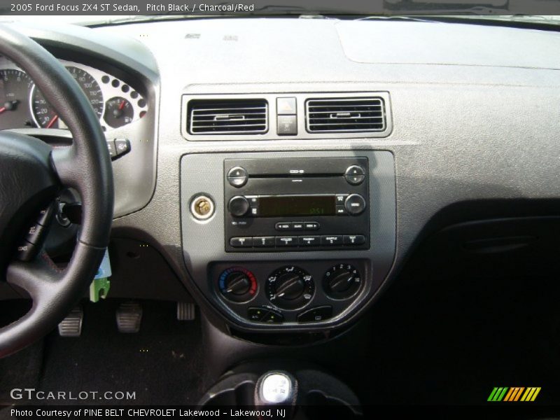 Controls of 2005 Focus ZX4 ST Sedan