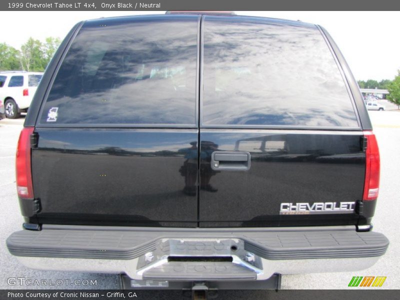 Onyx Black / Neutral 1999 Chevrolet Tahoe LT 4x4