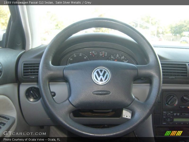 Satin Silver Metallic / Grey 1999 Volkswagen Passat GLS Sedan