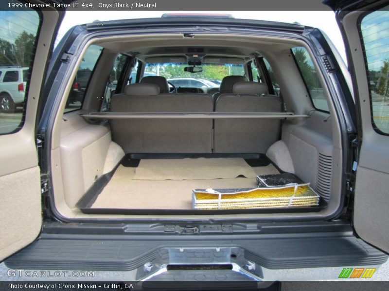 Onyx Black / Neutral 1999 Chevrolet Tahoe LT 4x4