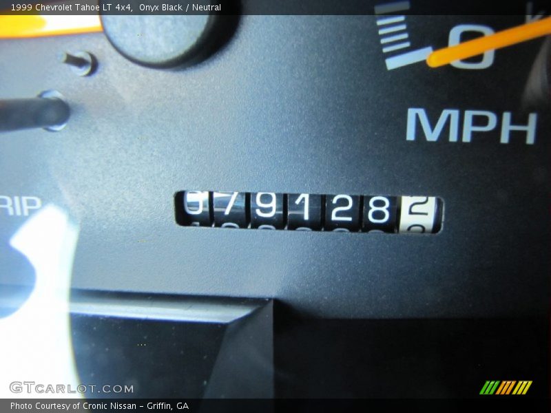 Onyx Black / Neutral 1999 Chevrolet Tahoe LT 4x4