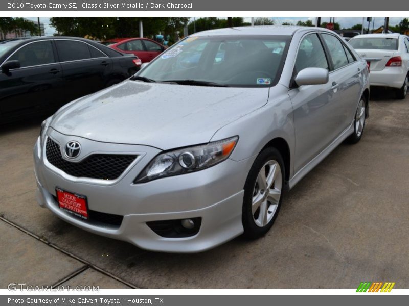 Classic Silver Metallic / Dark Charcoal 2010 Toyota Camry SE