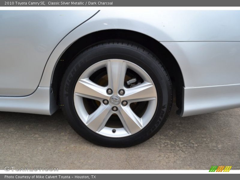 Classic Silver Metallic / Dark Charcoal 2010 Toyota Camry SE