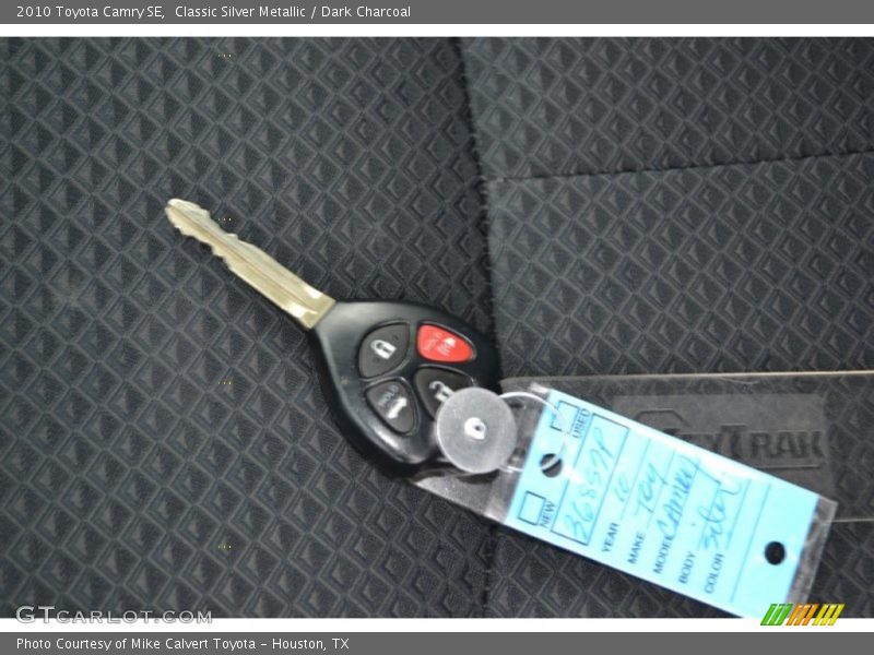 Classic Silver Metallic / Dark Charcoal 2010 Toyota Camry SE