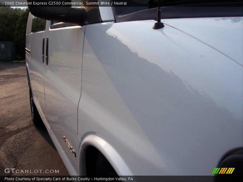 Summit White / Neutral 2000 Chevrolet Express G2500 Commercial