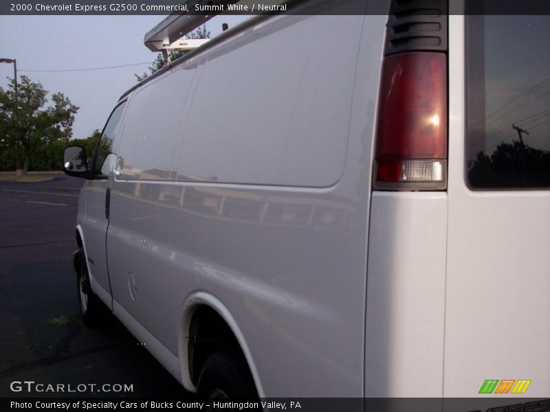 Summit White / Neutral 2000 Chevrolet Express G2500 Commercial