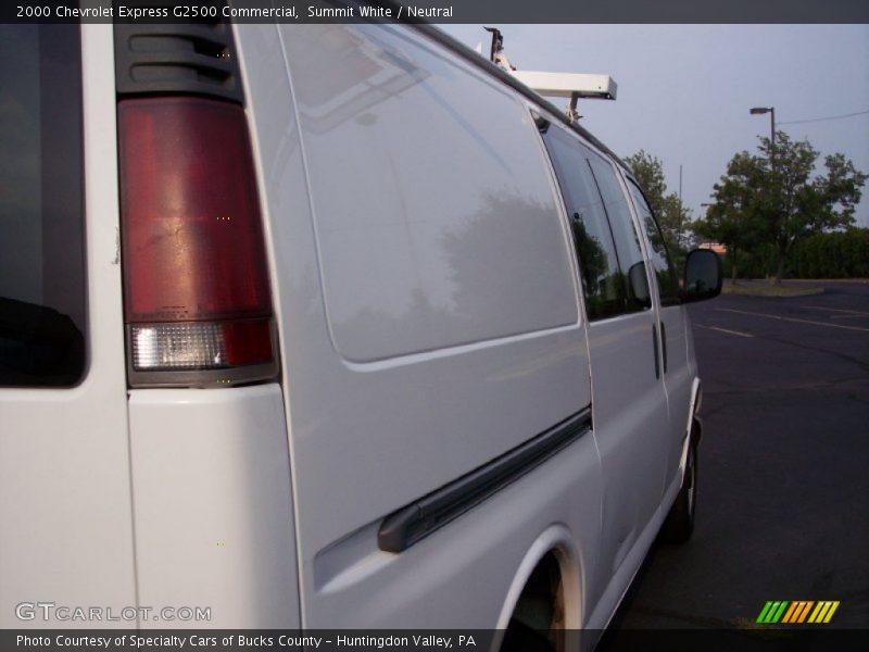 Summit White / Neutral 2000 Chevrolet Express G2500 Commercial