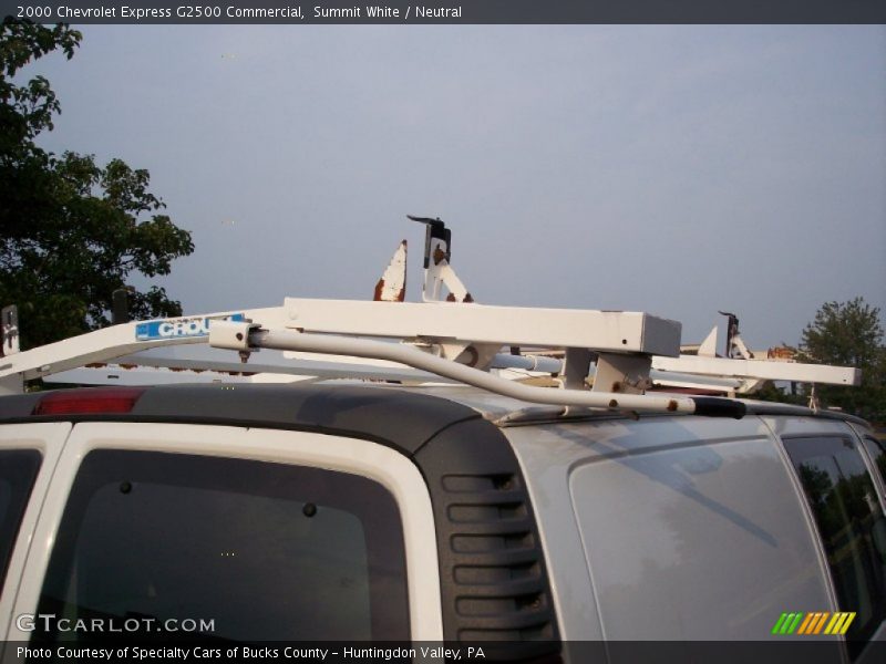 Summit White / Neutral 2000 Chevrolet Express G2500 Commercial
