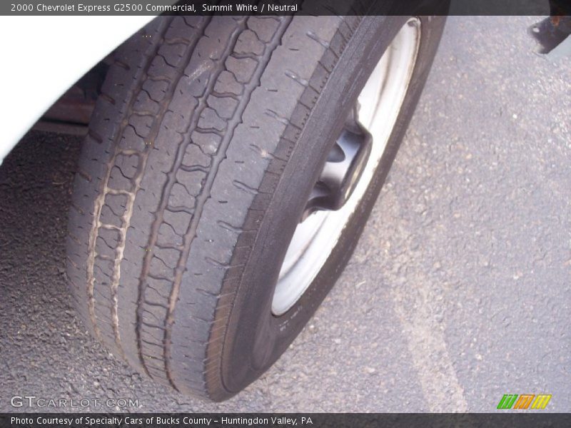 Summit White / Neutral 2000 Chevrolet Express G2500 Commercial