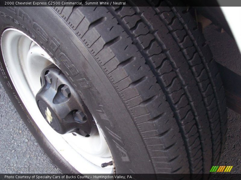 Summit White / Neutral 2000 Chevrolet Express G2500 Commercial