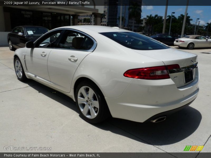 Porcelain White / Barley/Truffle 2009 Jaguar XF Luxury