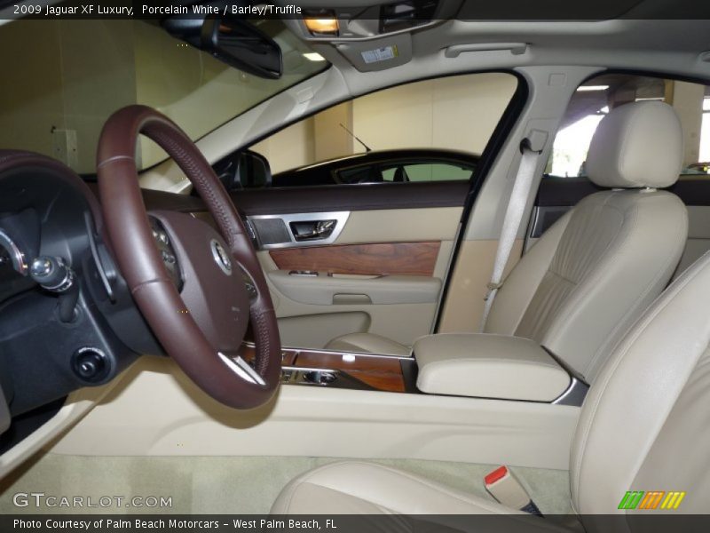 Porcelain White / Barley/Truffle 2009 Jaguar XF Luxury