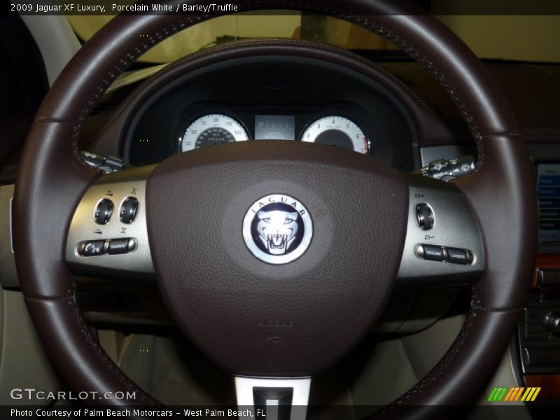 Porcelain White / Barley/Truffle 2009 Jaguar XF Luxury