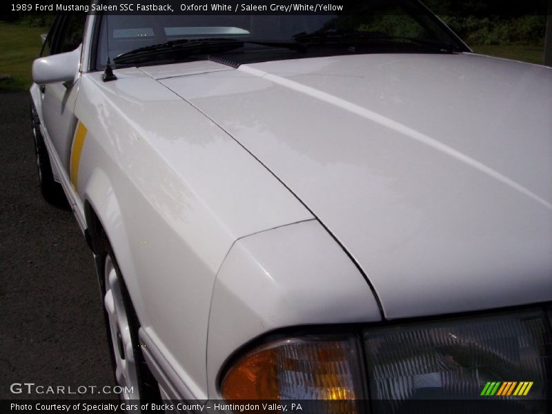 Oxford White / Saleen Grey/White/Yellow 1989 Ford Mustang Saleen SSC Fastback