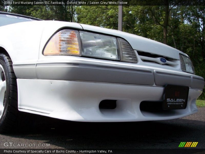 Oxford White / Saleen Grey/White/Yellow 1989 Ford Mustang Saleen SSC Fastback