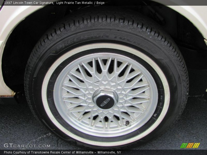  1997 Town Car Signature Wheel