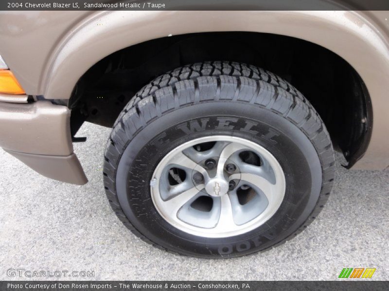 Sandalwood Metallic / Taupe 2004 Chevrolet Blazer LS