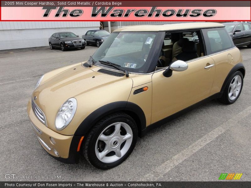 Solid Gold Metallic / Cordoba Beige 2005 Mini Cooper Hardtop