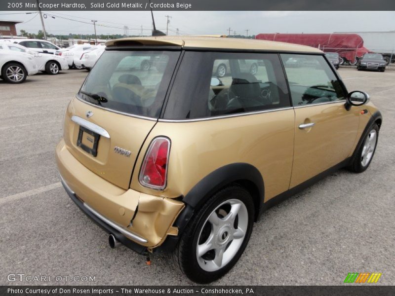 Solid Gold Metallic / Cordoba Beige 2005 Mini Cooper Hardtop