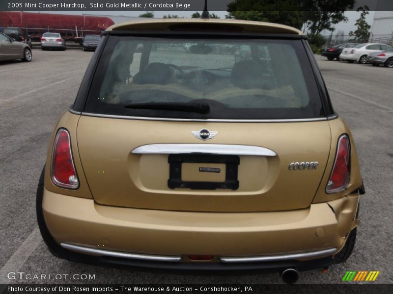 Solid Gold Metallic / Cordoba Beige 2005 Mini Cooper Hardtop