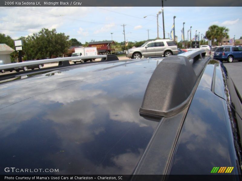Midnight Black / Gray 2006 Kia Sedona LX